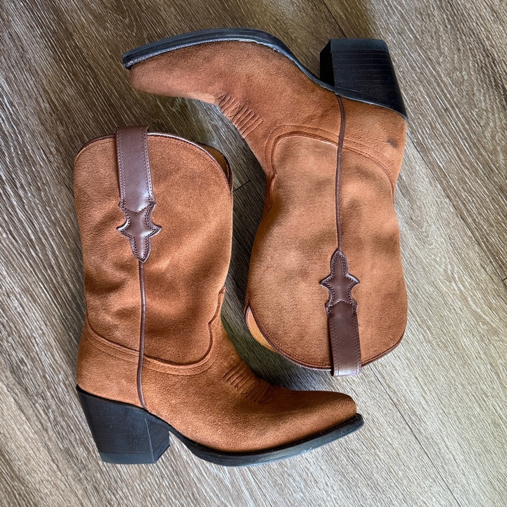 Tecovas Cassie Cowboy Boots in Honey Deerskin - Picture 6 of 6